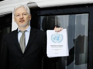 İngiltere, Wikileaksin kurucusu Julian Assangeın ABDye iadesine karar verdi