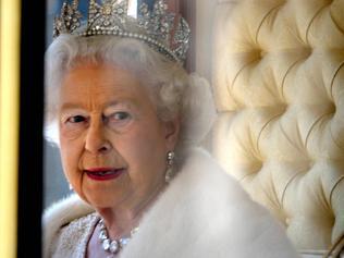 Sır dolu satırlar Kraliçe Elizabethin yazdığı mektup, 2085 yılında açılacak
