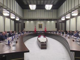 Kabine toplanıyor İşte gündemdeki maddeler...