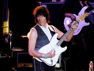Ünlü gitarist Jeff Beck hayatını kaybetti