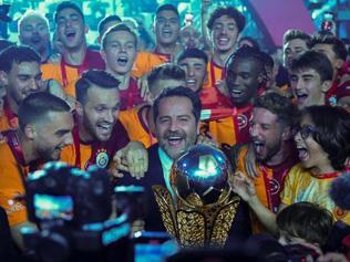 Erden Timur Galatasaraylılara müjdeyi verdi