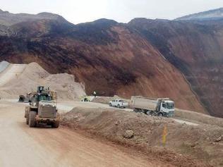 Son dakika... Erzincanda altın madeninde toprak kayması