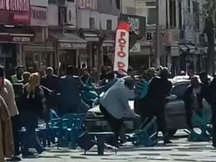 Husumetli aileler arasında kavga: 6 yaralı