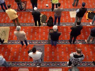 Cuma namazı saat kaçta 12 Nisan 2024 İl il cuma namazı vakitleri (İstanbul, İzmir, Ankara)