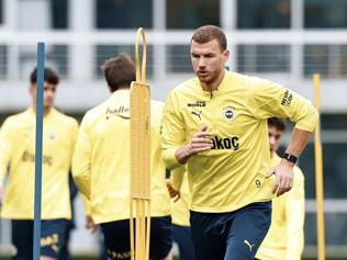 Fenerbahçe derbi mesaisine ara vermeden başladı