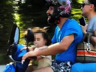 Pes dedirten görüntü: Küçük çocuğu motosiklette ayakta taşıdı