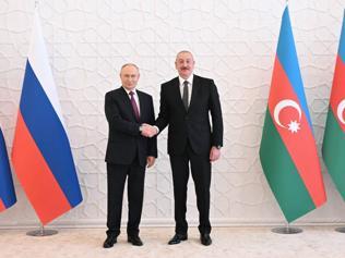 Putin ve Aliyev, Baküde görüştü: Dikkat çeken Ermenistan mesajı...