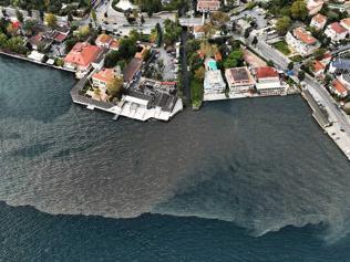 İstanbul Boğazına lağım suyu akıyor