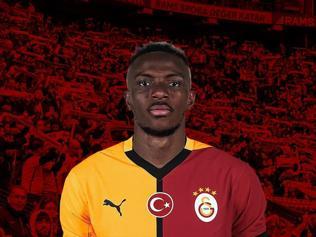 Victor Osimhen transferinde Galatasarayın yeni teklifine yanıt geldi
