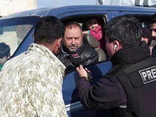 Halepliler CNN TÜRKe konuştu: Esad güçlerinden kurtulduk, çok sevinçliyiz | Video Haber