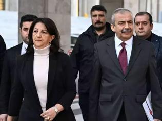 Son Dakika... DEM Parti heyeti 2nci kez İmralıya gitmişti: Görüşmeye dair açıklama geldi