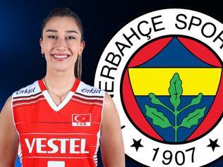 Fenerbahçe, milli voleybolcu Hande Baladını transfer etti