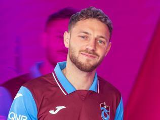 Trabzonspor, Mustafa Eskihellaçı resmen transfer etti Duyuru videosu olay oldu...