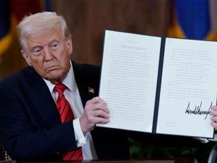 Trump imza attı: ABD Eğitim Bakanlığı tarihe karışıyor