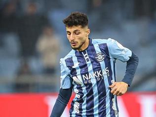 Kayserispor, İzzet Çelikle 3 yıllık sözleşme imzaladı