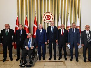 TBMM Başkanı Kurtulmuş, eski Meclis başkanlarıyla bir araya geldi