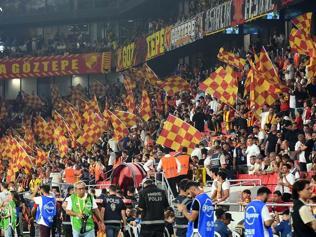 Göztepe Gürsel Aksel Stadyumunun kapasitesi artırıldı