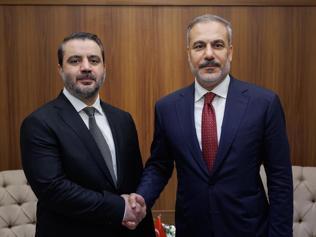 Dışişleri Bakanı Hakan Fidandan İİT toplantısı kapsamında temaslar