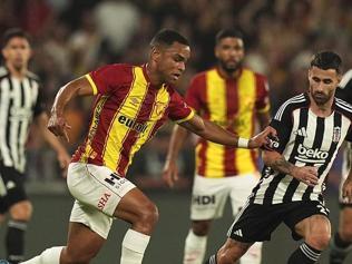 Göztepe 3-0 Beşiktaş Maç Özeti | Kartal, Göztepe deplasmanında dağıldı