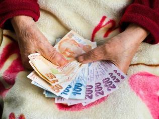 SON DAKİKA EMEKLİLİK HABERİ | SGK’da büyük değişim Yeni yasa milyonları etkileyecek...