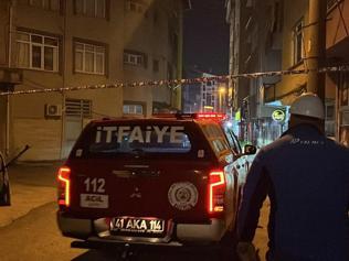 SON DAKİKA | Gebze’de yıkılan binanın yakınındaki bir binada çatlaklar oluştu