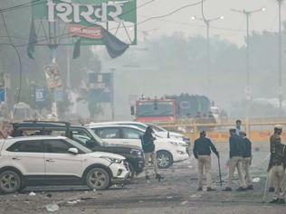 Yeni Delhi’de araç patlaması: 8 ölü, terörle mücadele kapsamında soruşturma