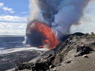 Kilauea uyandı Dünyanın en aktif yanardağlarından biri...
