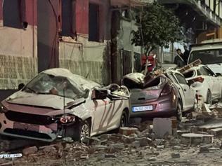 İstanbulda korku dolu anlar Sesi duyan sokağa fırladı