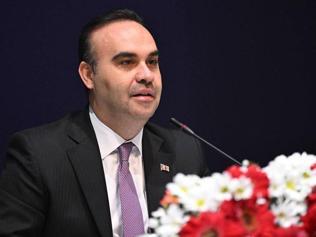 Bakan Kacır: Yüksek teknoloji üretimi sanayide büyümeye güç kattı