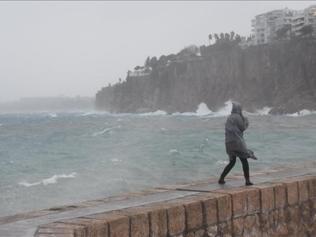 HAVA DURUMU | Meteoroloji’den peş peşe uyarı: Kuvvetli yağış kapıda Hangi illerde etkisini gösterecek