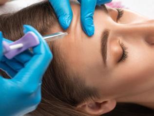 BOTOKS ORUCU BOZAR MI Diyanete ve İslami Kaynaklara Göre Botox Orucu Bozar Mı | CNN TÜRK Ramazan ÖZEL