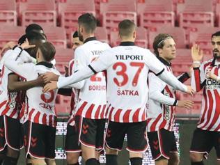 Samsunspor’da galibiyet hasreti sona erdi, Kayserispor’da düşüş devam etti