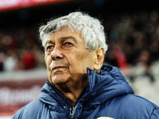 Romanya Milli Takım kampında fenalaşan Mircea Lucescu hastaneye kaldırıldı