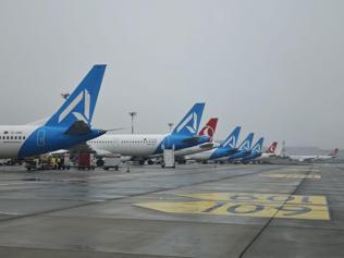 Sabiha Gökçen Havalimanında uçuşlara yağmur engeli