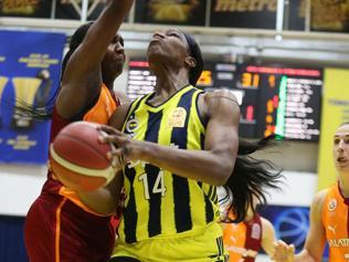 Kadınlar EuroLeaguede tarihi final