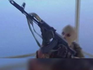 İşte operasyon anları İran Hürmüzde iki gemiye el koydu