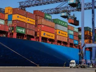 Türkiye deniz ticaretinde rekor kırdı: Limanlarda tarihi zirve