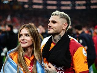 Galatasaray tribünleri son kez söyledi Icardi duygusallaştı...