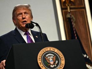 Son dakika... ABD Başkanı Trumptan yeni İran kararı: 2-3 gün ertelendi