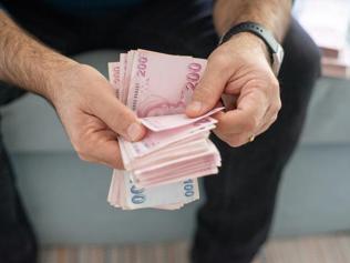 SICAK HABER | Bayram öncesi bankalardan nakit yarışı Faizsiz kredi ve avans kampanyaları dikkat çekiyor