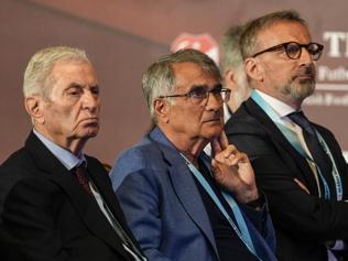 Şenol Güneşten Dünya Kupası yorumu: Çeyrek final mümkün