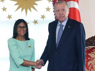 Cumhurbaşkanı Erdoğan, Venezuela Cumhurbaşkanı Vekili ile görüştü