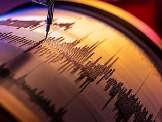 Kayseride 3,9 büyüklüğünde korkutan deprem