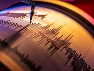 Afganistanda 6,1 büyüklüğünde deprem meydana geldi