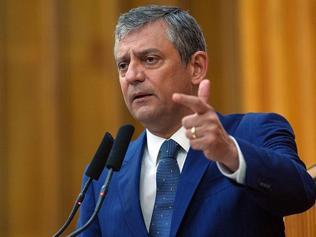 Gözler Özgür Özelin yeni parti adımında CHPsiz CHP Abdulkadir Selvi yazdı