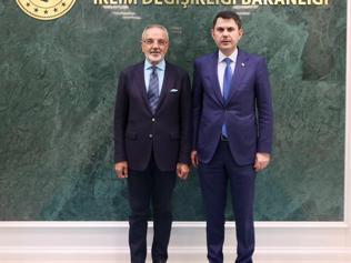 Bakan Kurum, DEM Parti Ağrı Milletvekili Sakık ile bir araya geldi