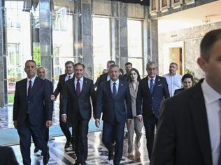 Yol haritası ne Özgür Özel istifasını duyurup partiyi bugün kuracak