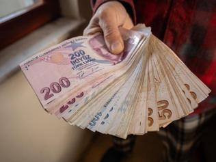 YARGITAYDAN EMSAL KARAR | 45 saati aşan çalışmalar için kritik uyarı Fazla mesai nasıl hesaplanıyor