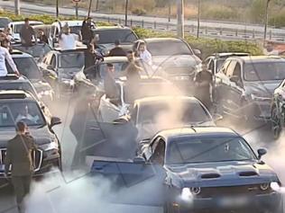Düğün konvoyunda yol kapatanlara 695 bin TL ceza