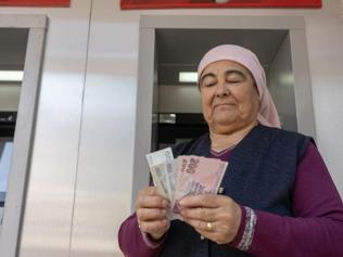 Emeklinin beklediği haber Gözler SGKda...